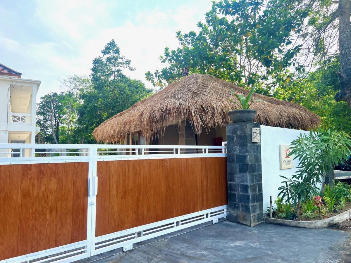 Charlie Guest House Nusa Dua  Extérieur photo