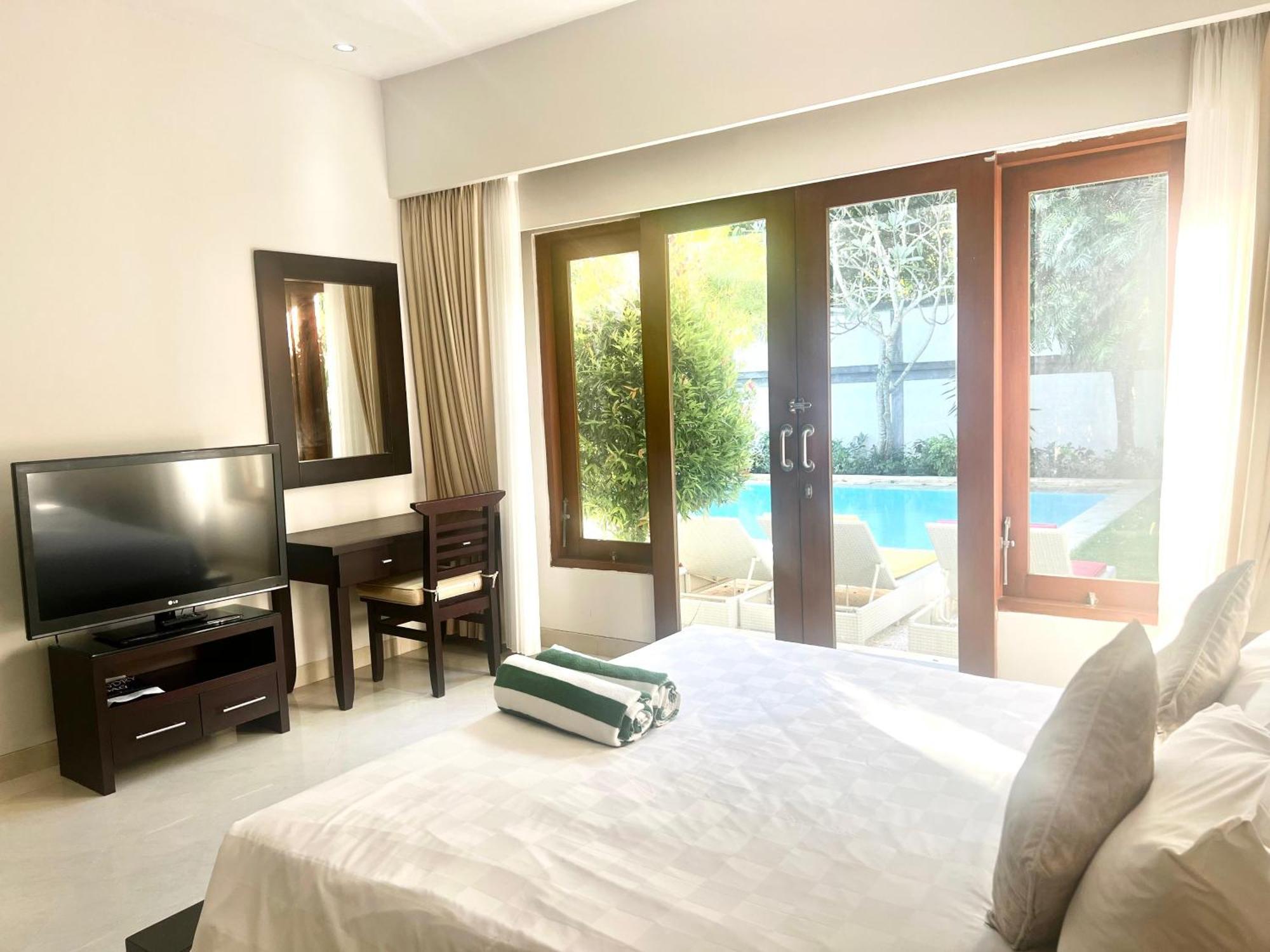 Charlie Guest House Nusa Dua  Extérieur photo